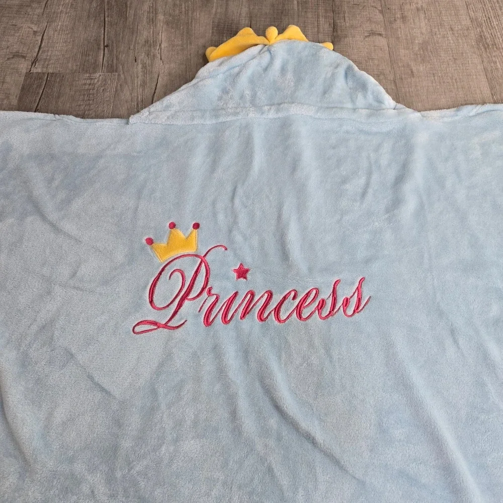 Cuddly Buddies Hooded Wearable Blanket Girls Blue Princess Crown Plush Fleece